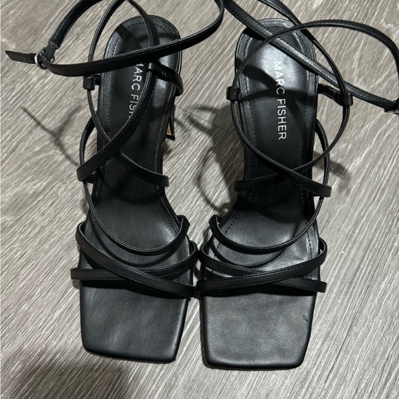Marc Fisher Mahima Sandal - Picture 4 of 5